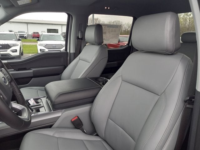 2025 Ford F-150 Lightning Flash™