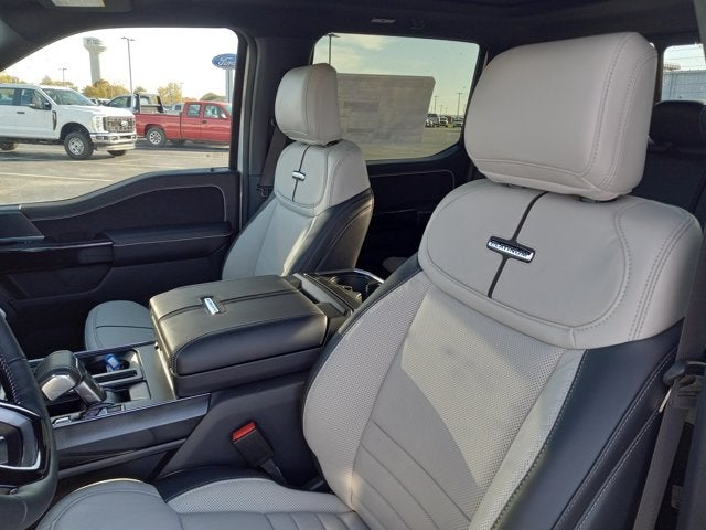 2025 Ford F-150 Lightning Platinum®