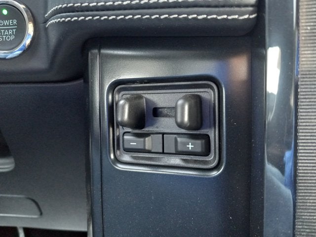 2025 Ford F-150 Lightning Platinum®