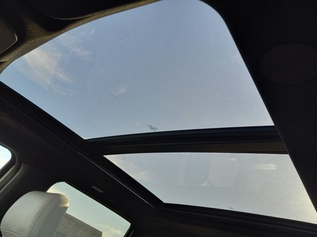 2025 Ford F-150 Lightning Platinum®