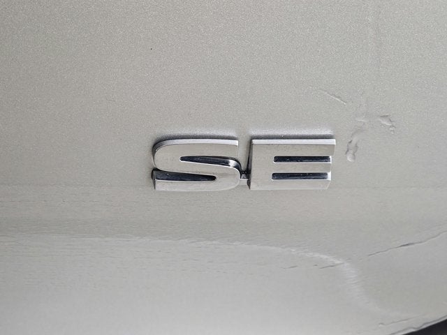 2023 Mitsubishi Outlander Base