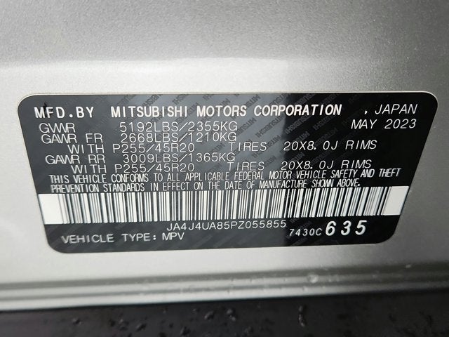 2023 Mitsubishi Outlander Base