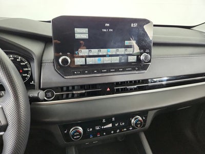 2022 Mitsubishi Outlander Base