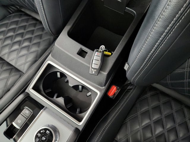 2022 Mitsubishi Outlander Base