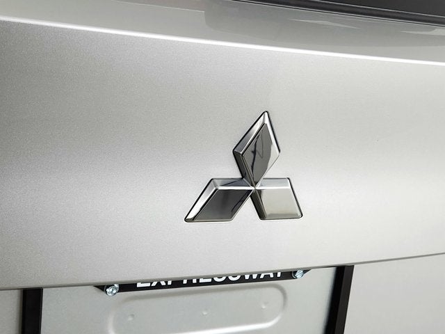 2024 Mitsubishi Outlander Base