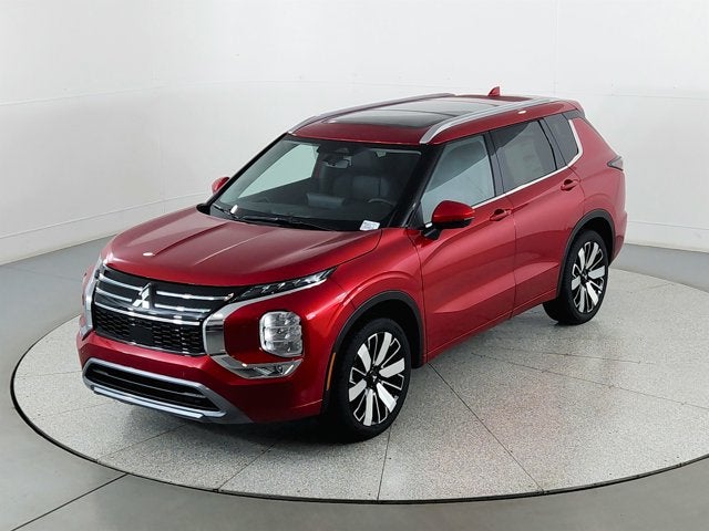 2025 Mitsubishi Outlander Base