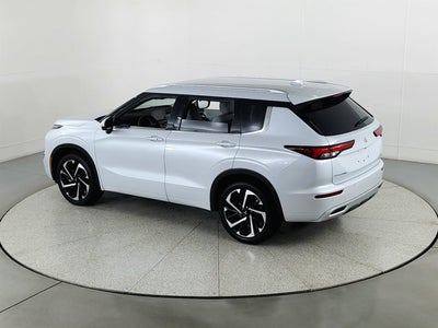 2024 Mitsubishi Outlander SEL
