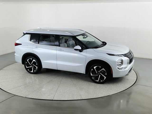 2024 Mitsubishi Outlander SEL