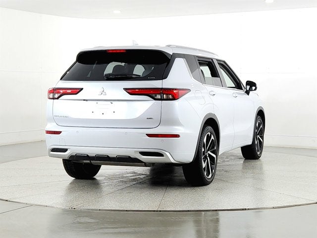 2024 Mitsubishi Outlander SEL