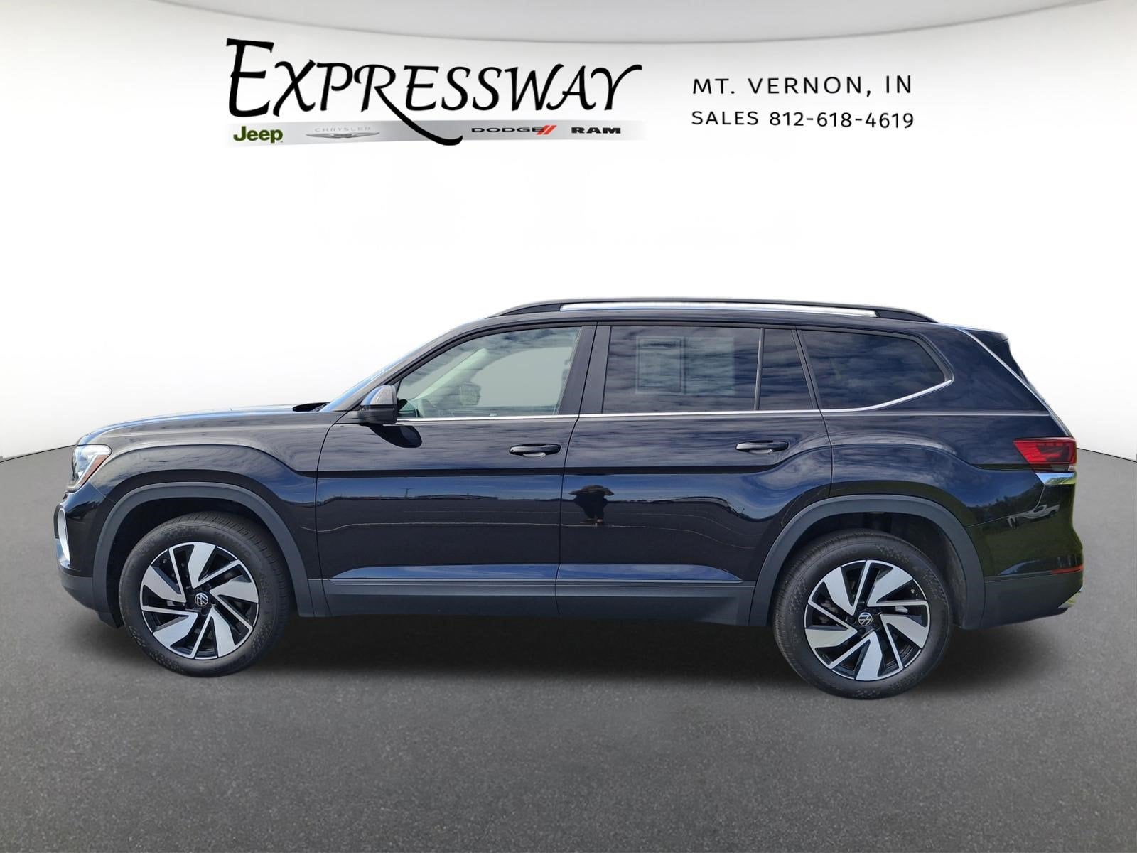 2025 Volkswagen Atlas 2.0T SE w/Technology