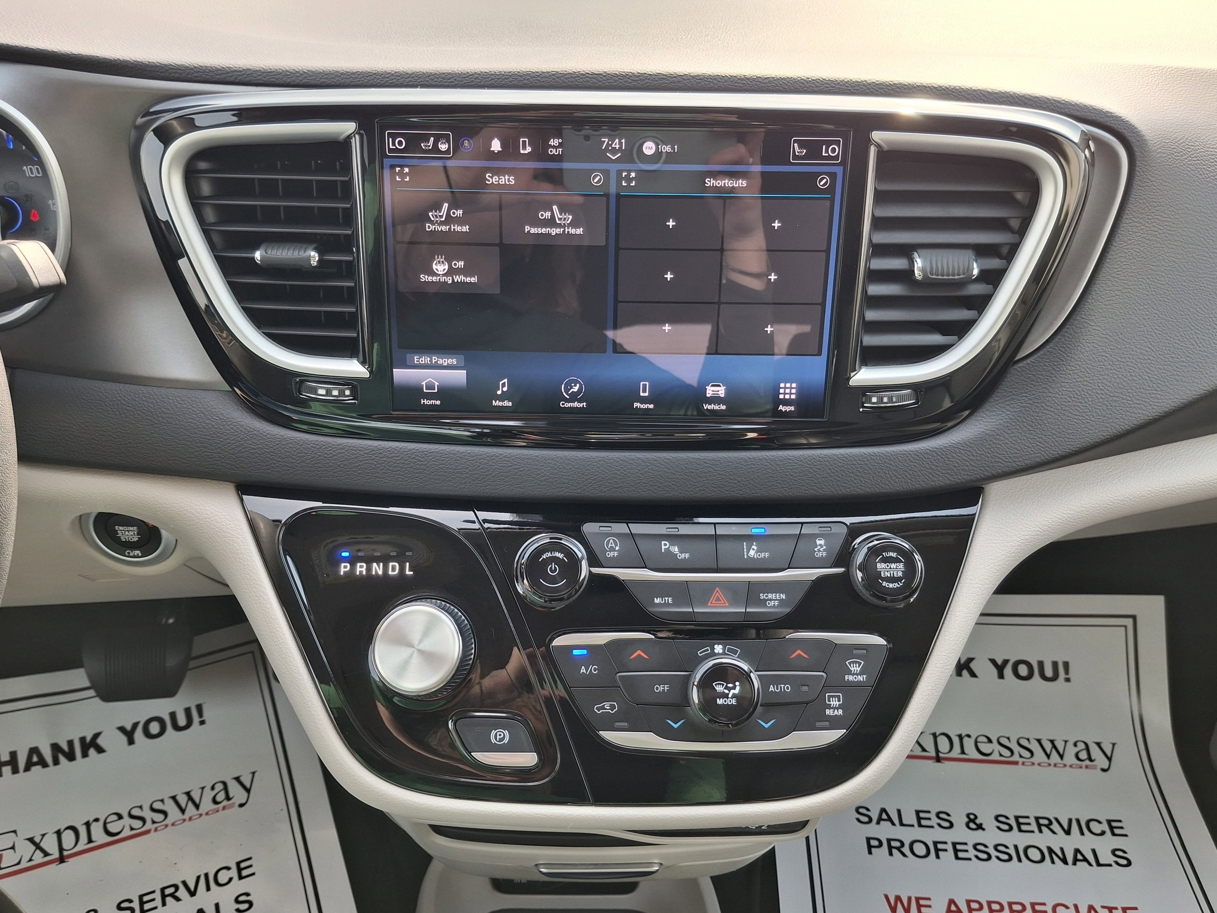 2024 Chrysler Pacifica Touring L