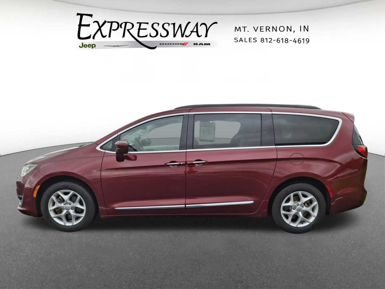 2017 Chrysler Pacifica Touring-L