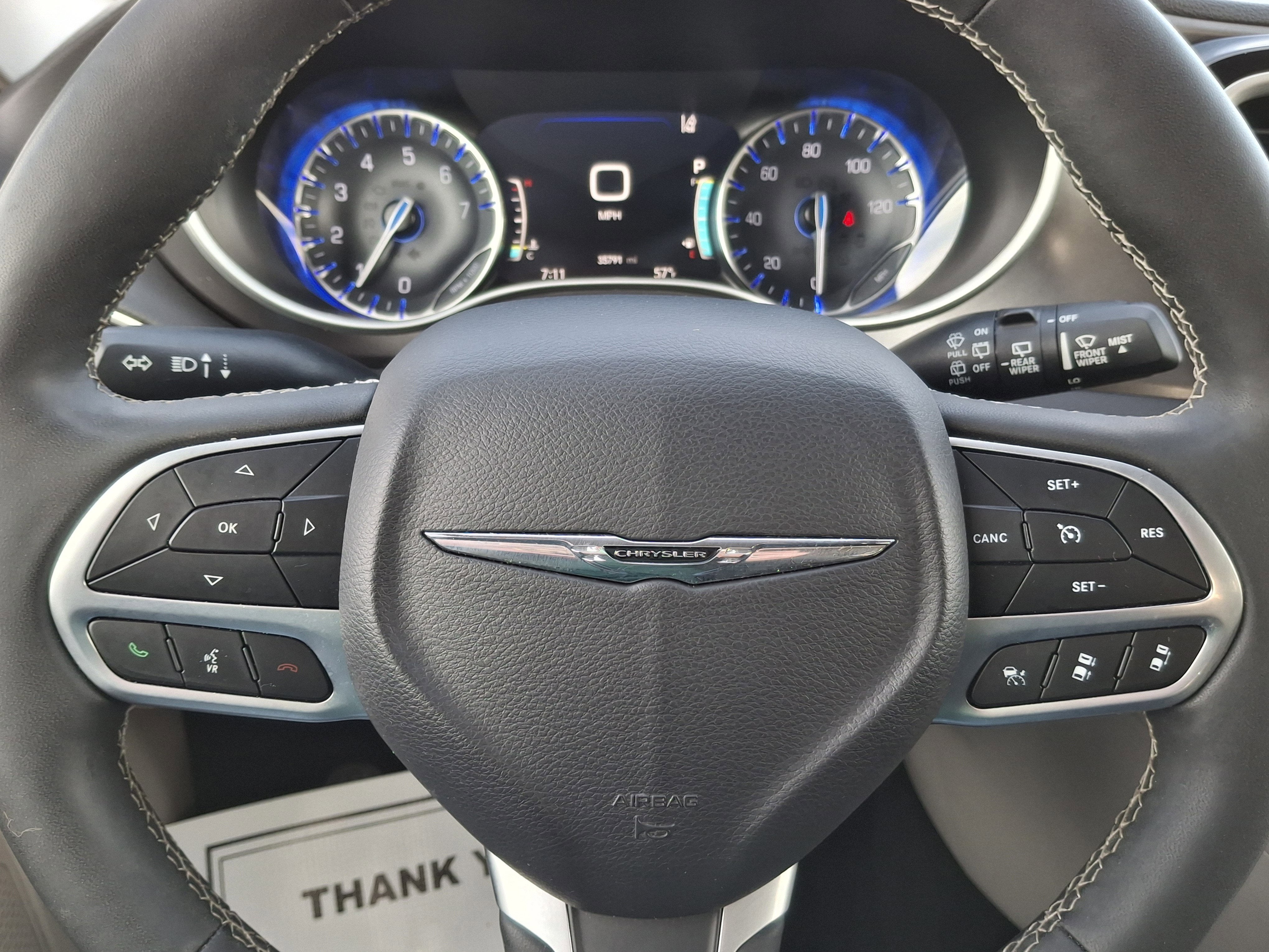 2024 Chrysler Pacifica Touring L