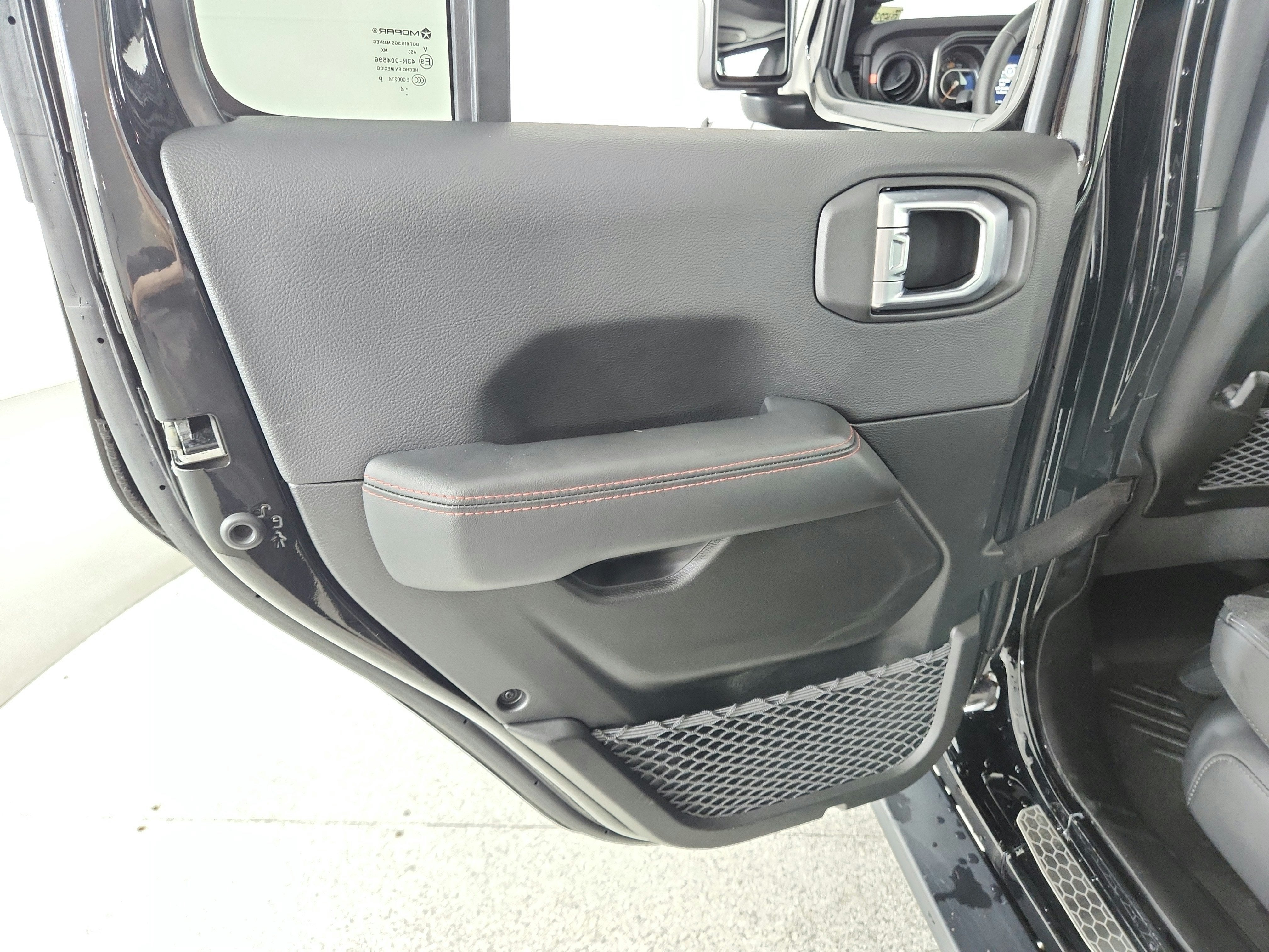 2025 Jeep Wrangler Rubicon X