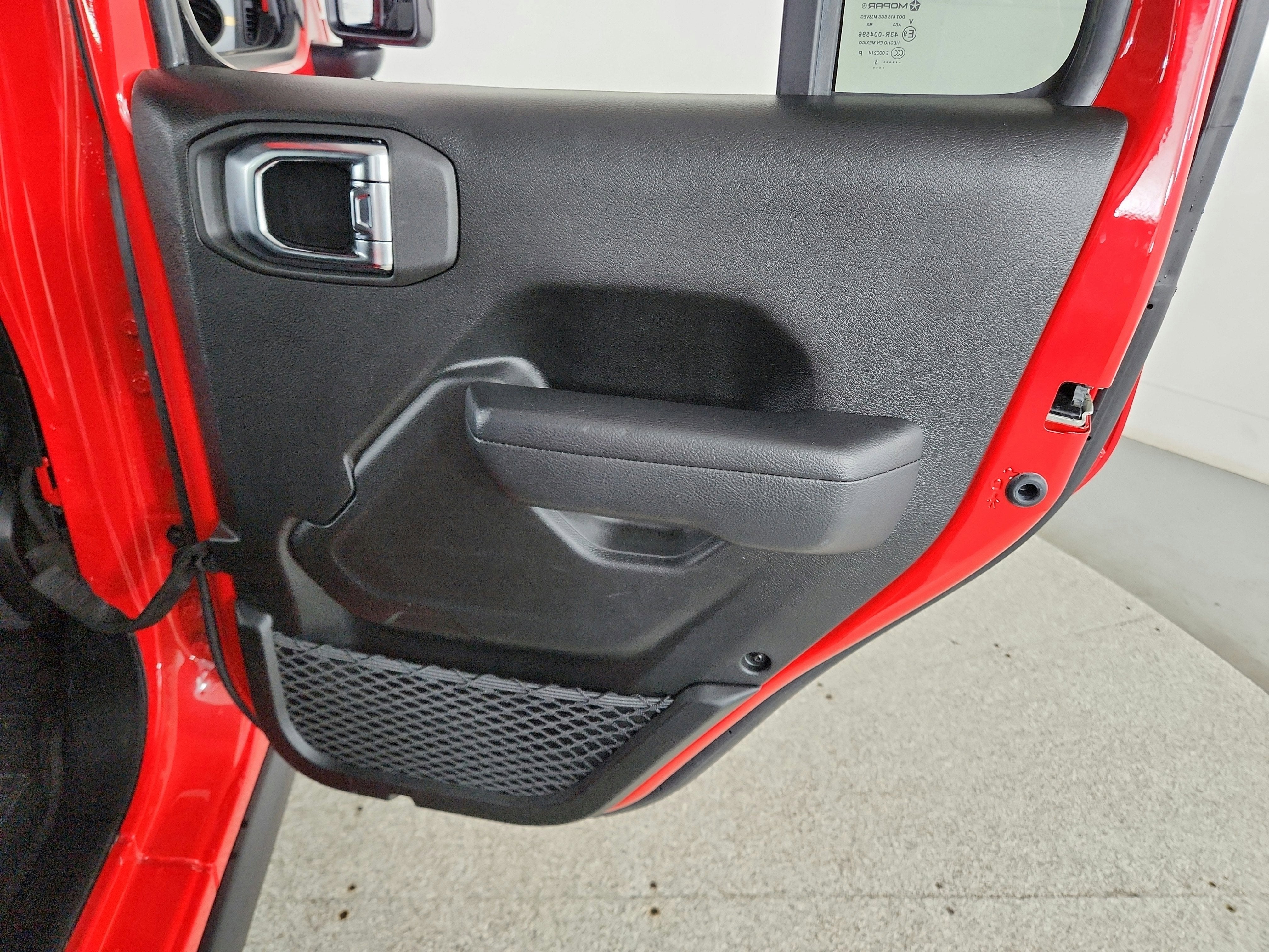 2025 Jeep Wrangler 4xe Willys