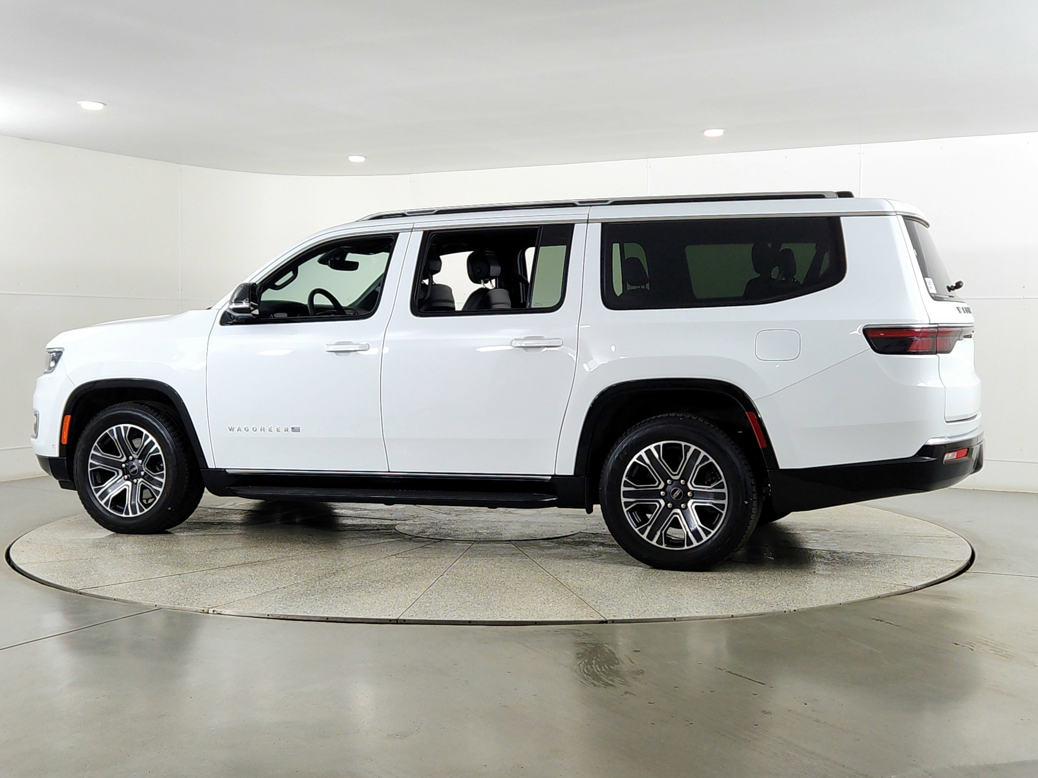 2025 Jeep Wagoneer L Series II