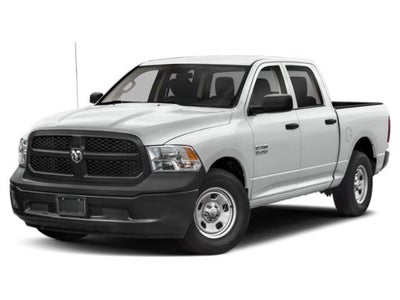 2019 RAM Ram 1500 Classic Express 4x4 Crew Cab 5'7" Box
