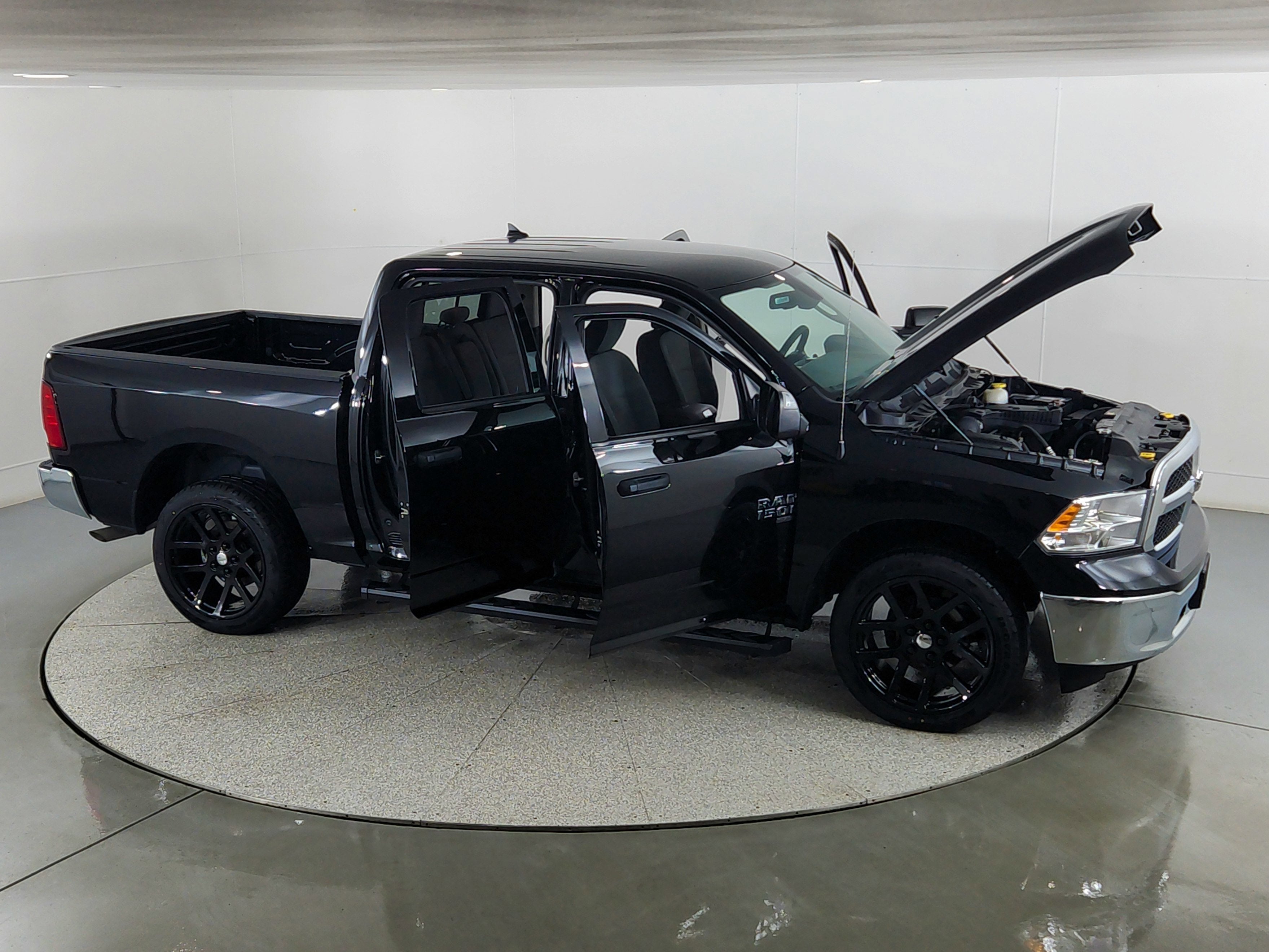 2023 RAM 1500 Classic SLT