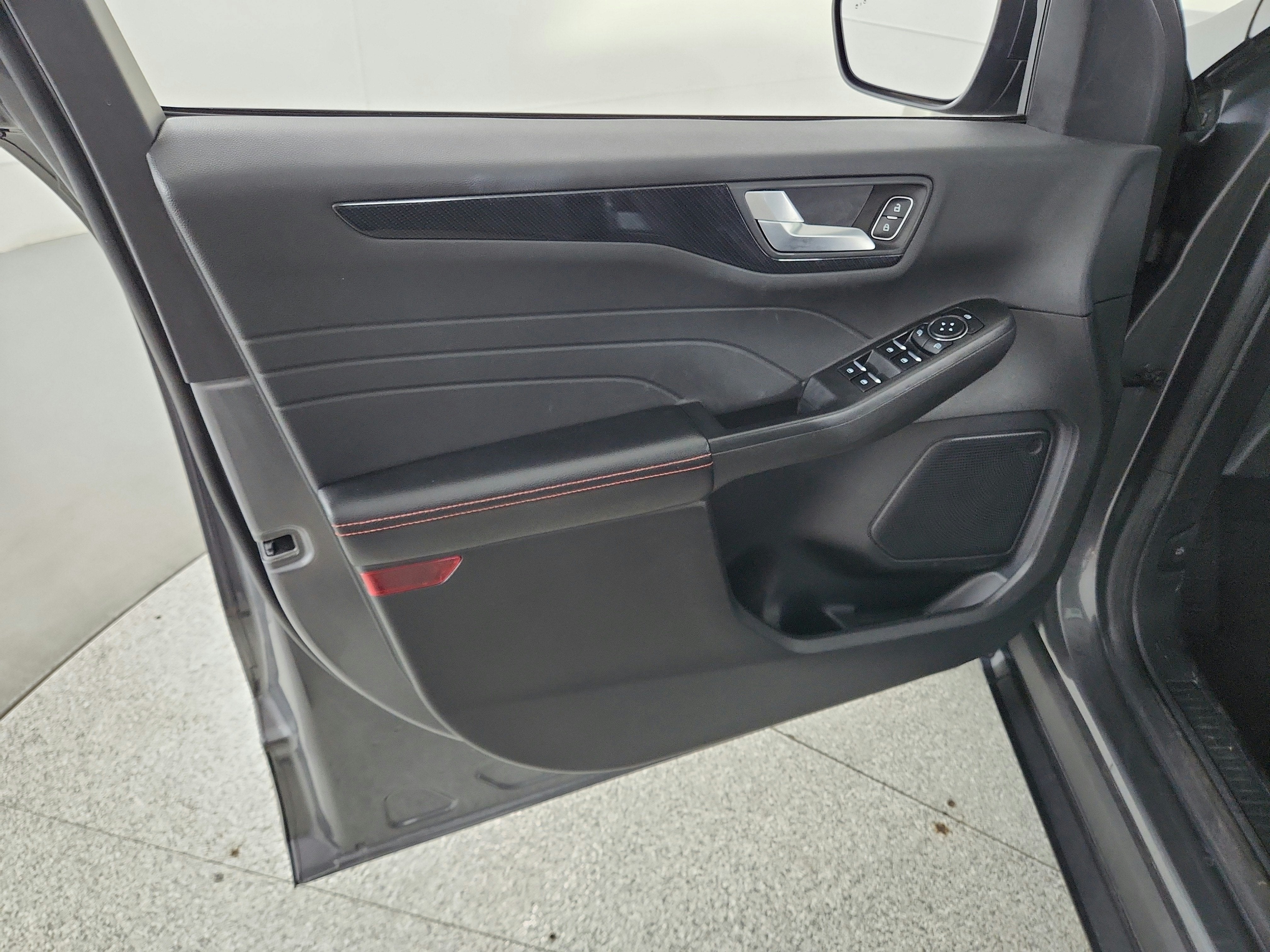 2024 Ford Escape ST-Line AWD