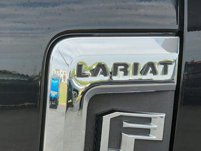 2022 Ford F-350 LARIAT 4WD Crew Cab 6.75' Box