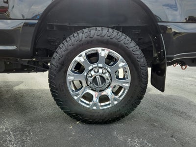 2022 Ford F-350 LARIAT 4WD Crew Cab 6.75' Box