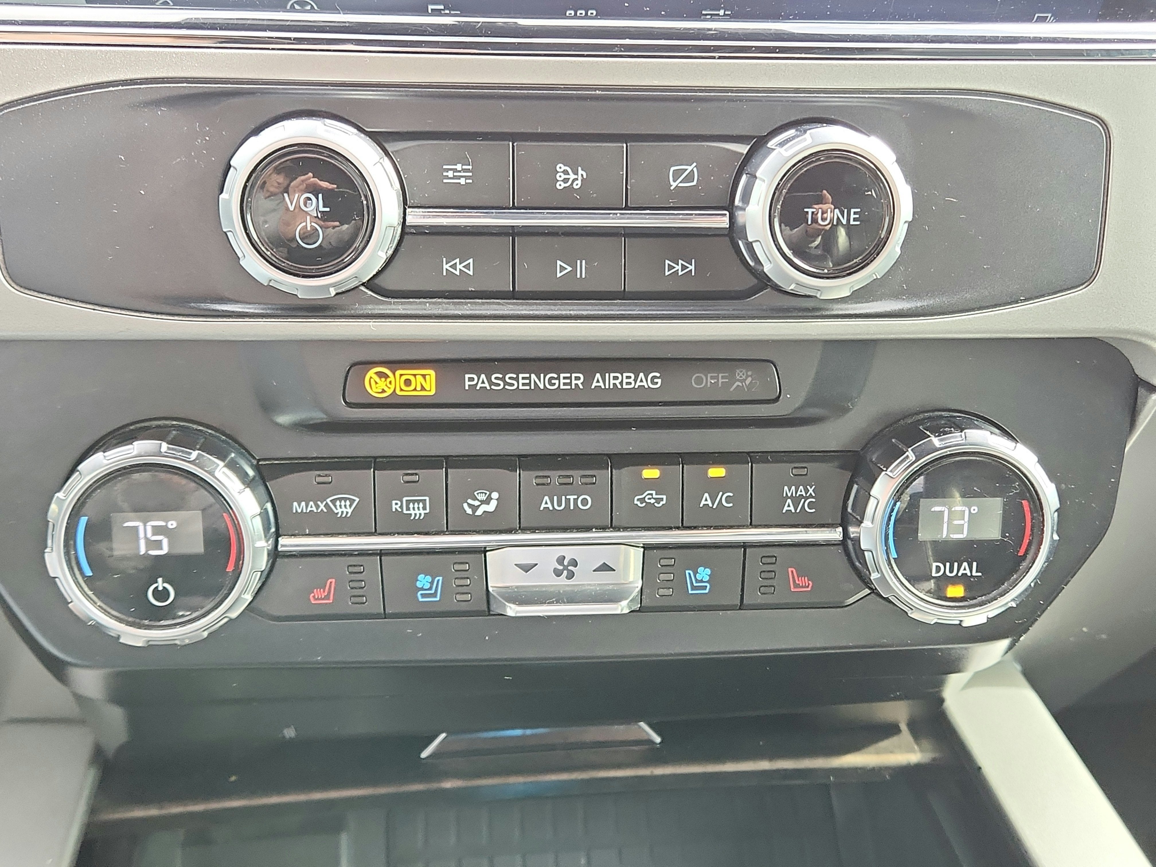 2022 Ford F-350 LARIAT 4WD Crew Cab 6.75' Box