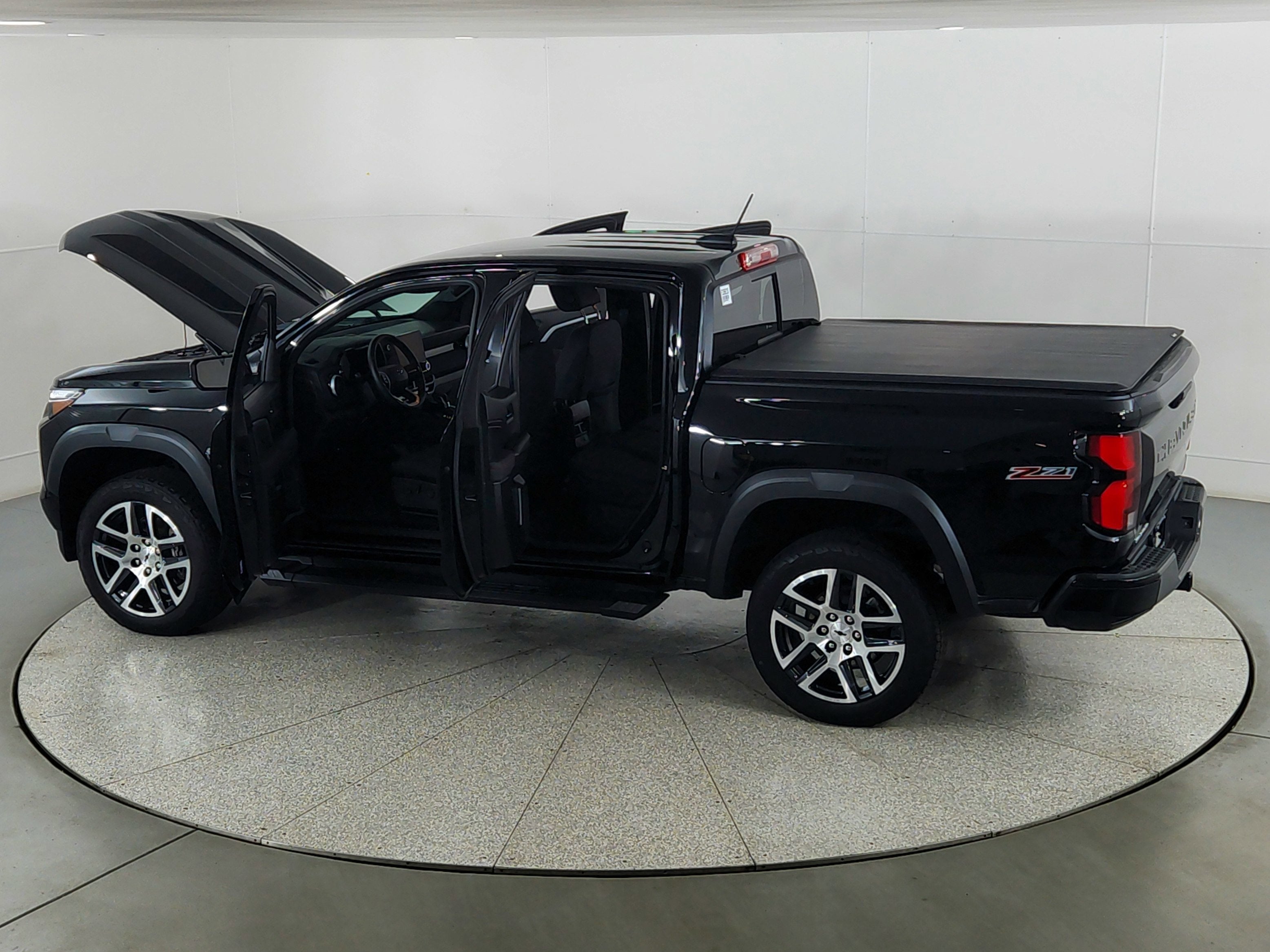 2023 Chevrolet Colorado 4WD Z71