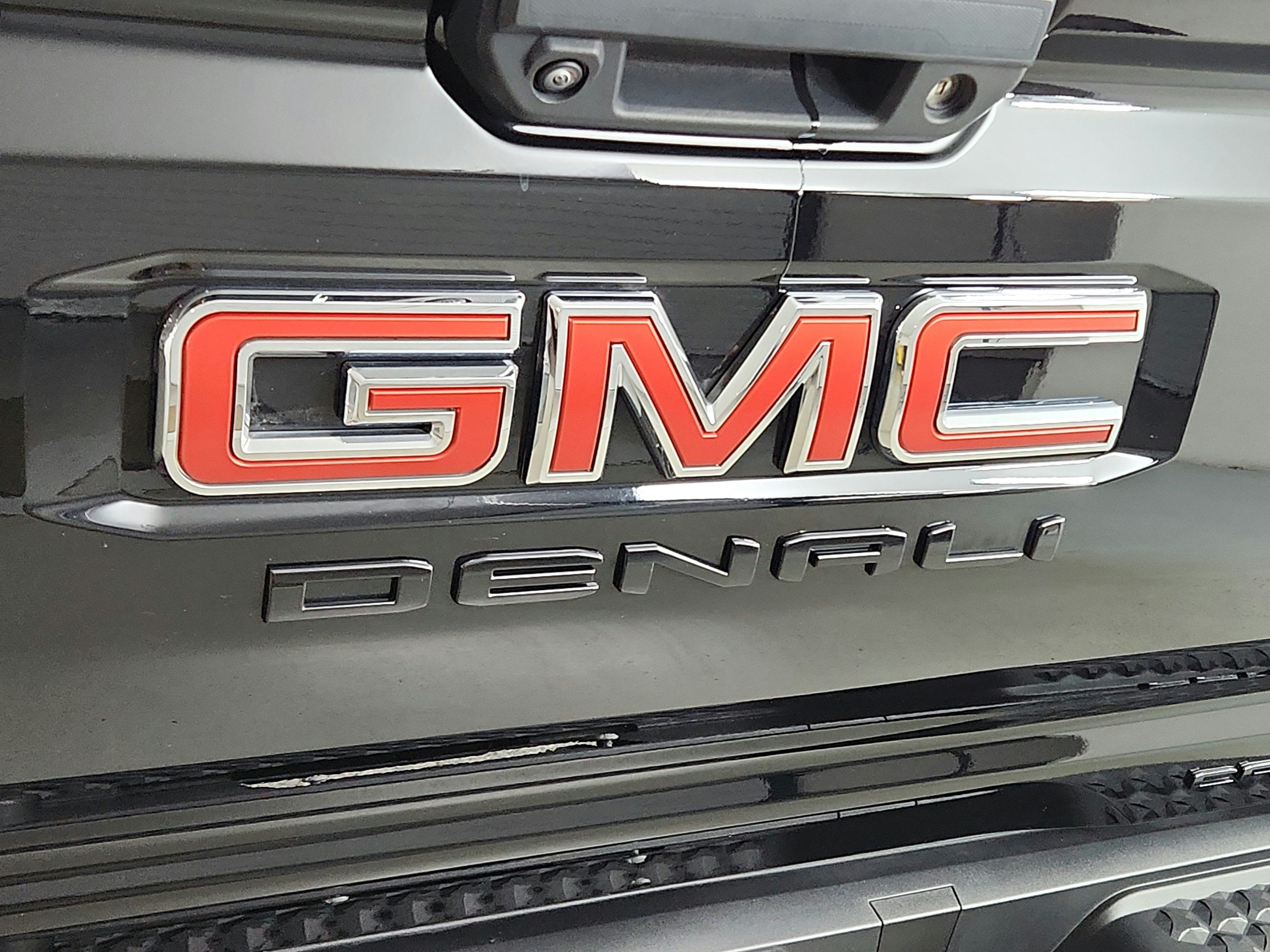 2024 GMC Canyon 4WD Crew Cab Denali