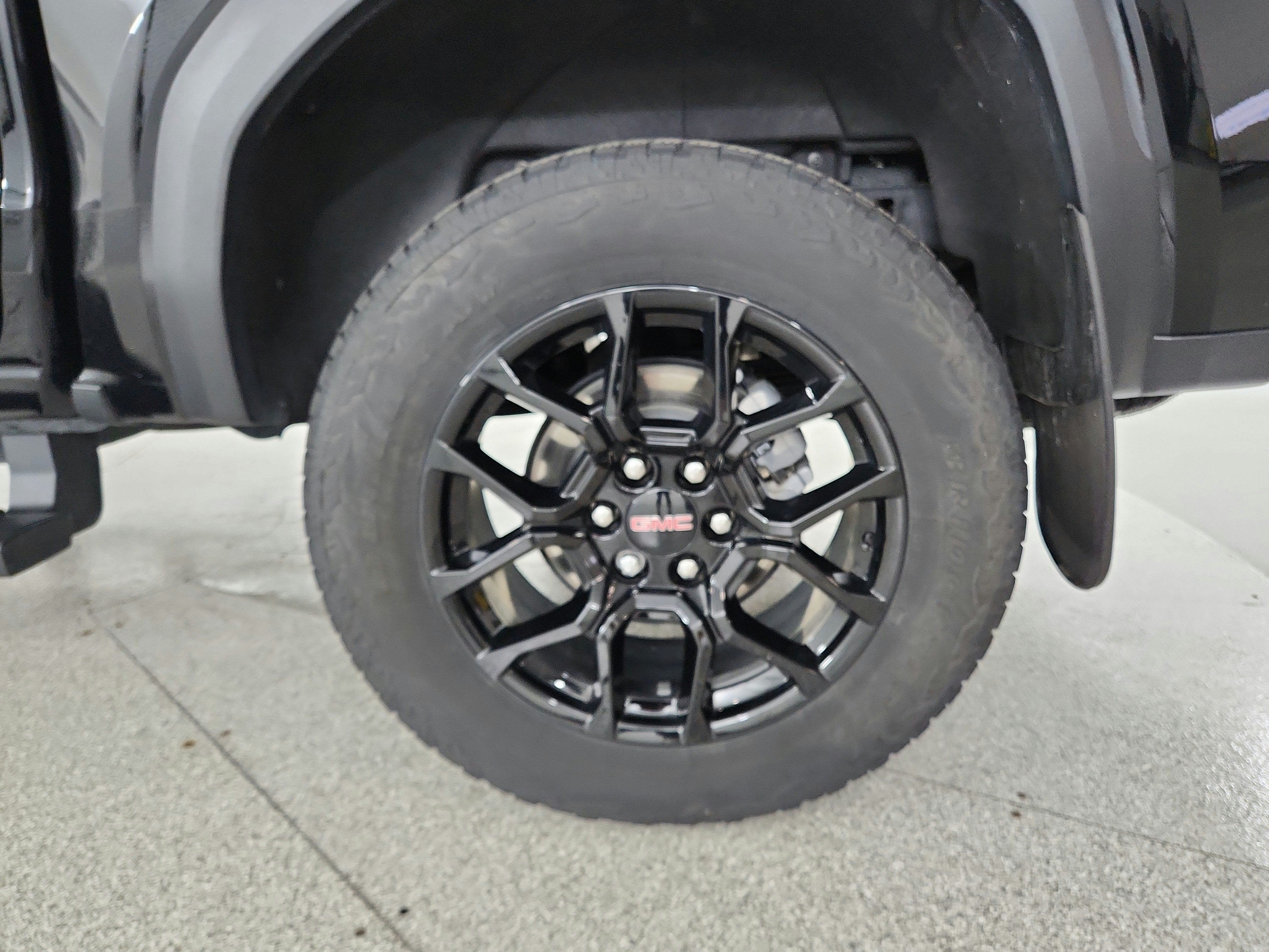 2024 GMC Canyon 4WD Crew Cab Denali