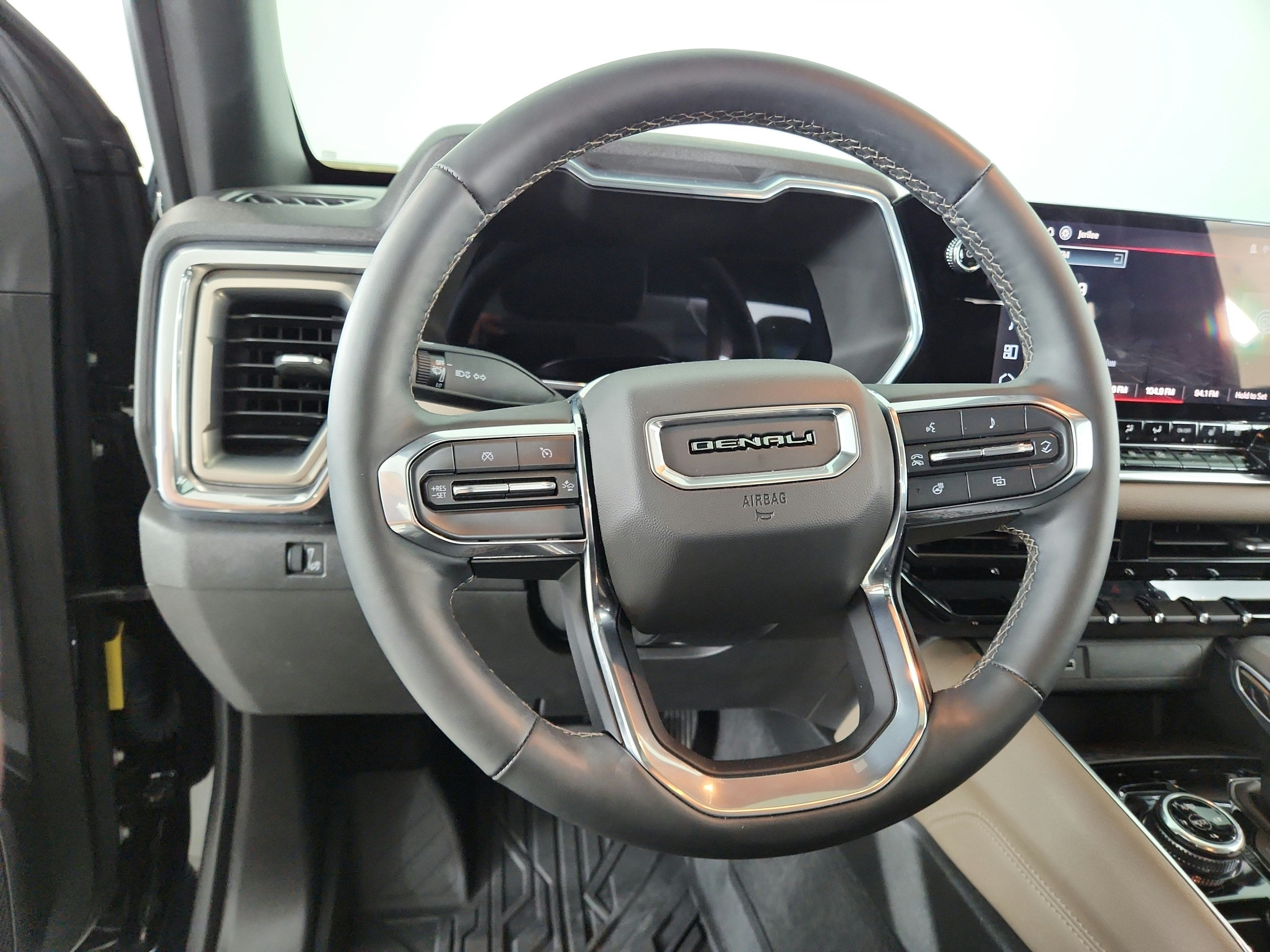 2024 GMC Canyon 4WD Crew Cab Denali