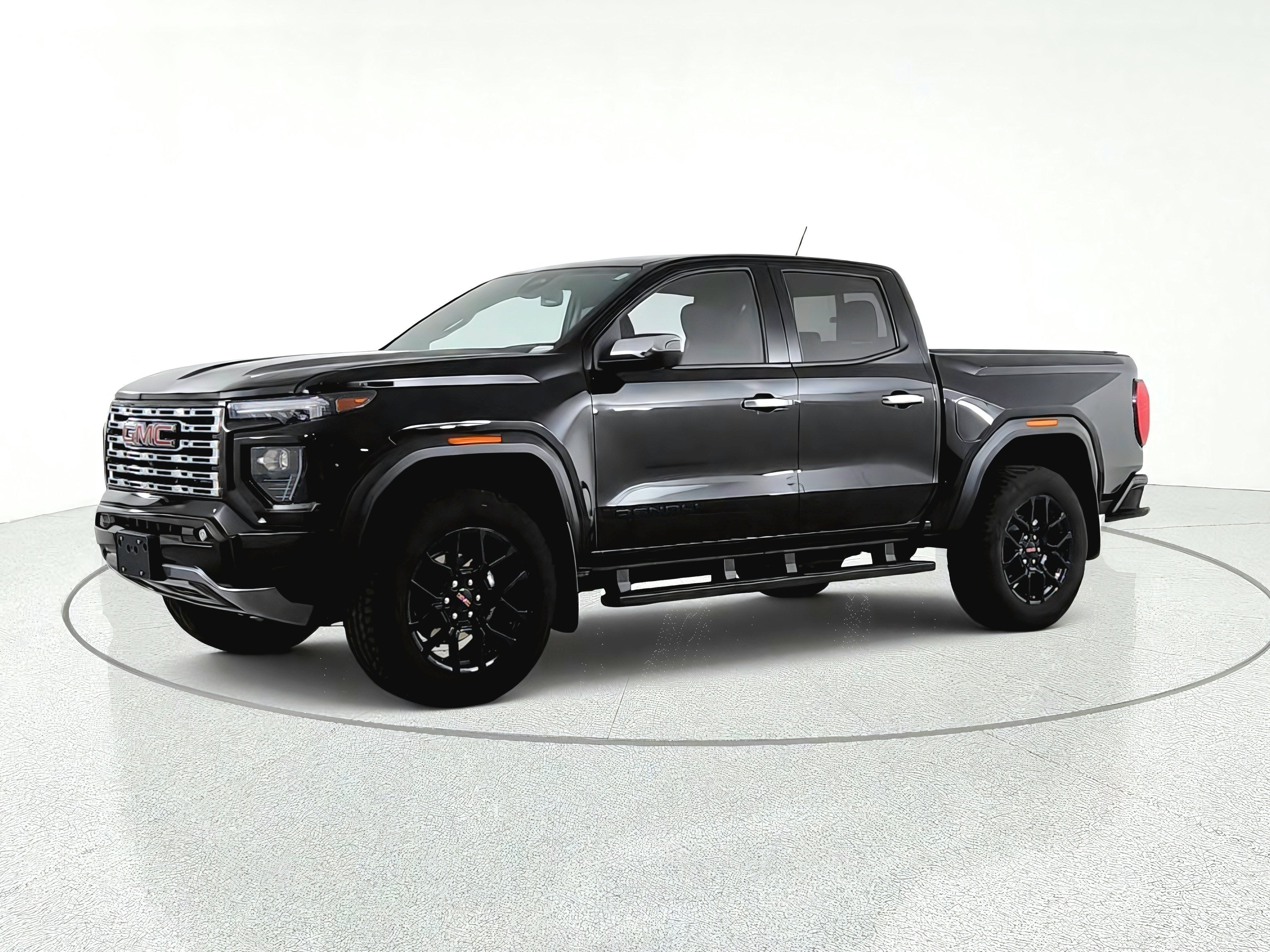 2024 GMC Canyon 4WD Crew Cab Denali