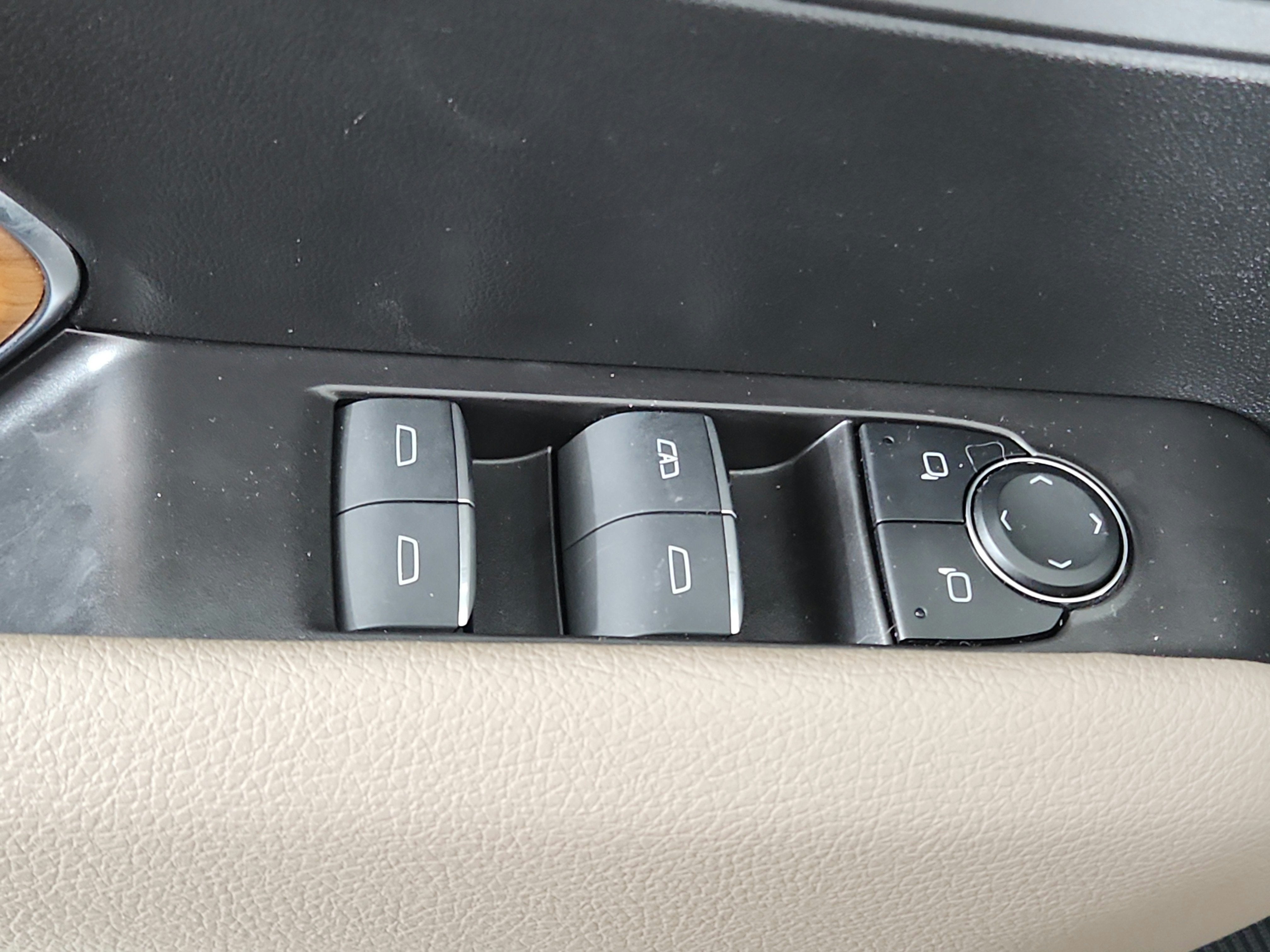 2024 GMC Canyon 4WD Crew Cab Denali