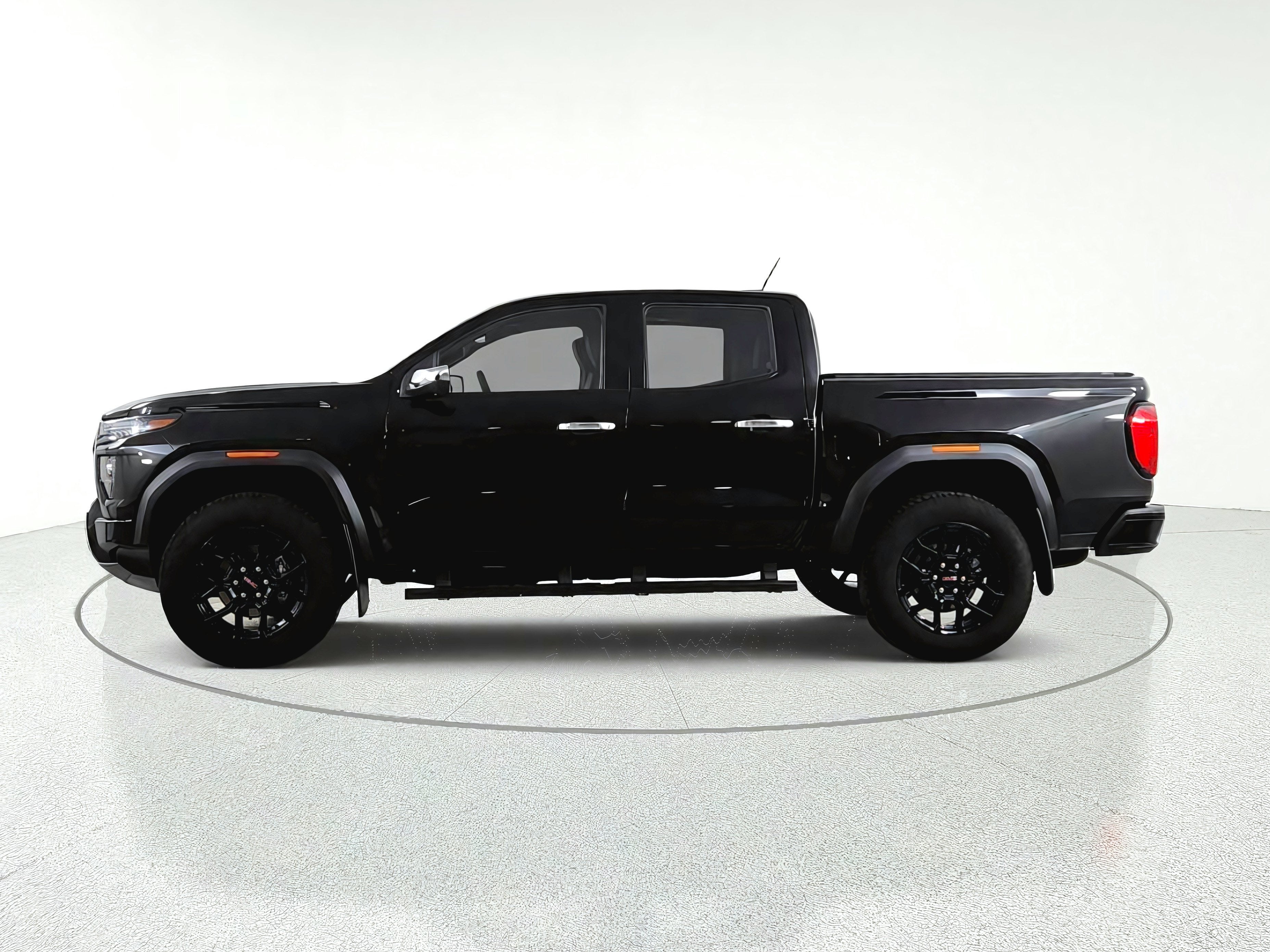 2024 GMC Canyon 4WD Crew Cab Denali