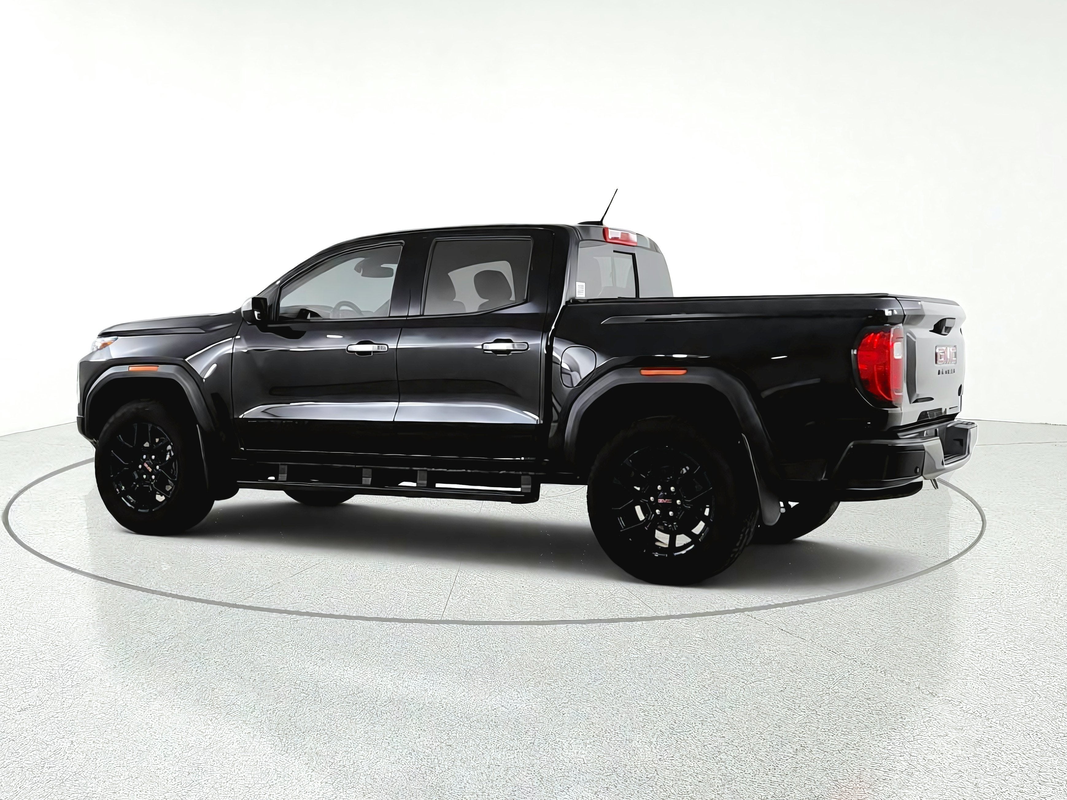 2024 GMC Canyon 4WD Crew Cab Denali