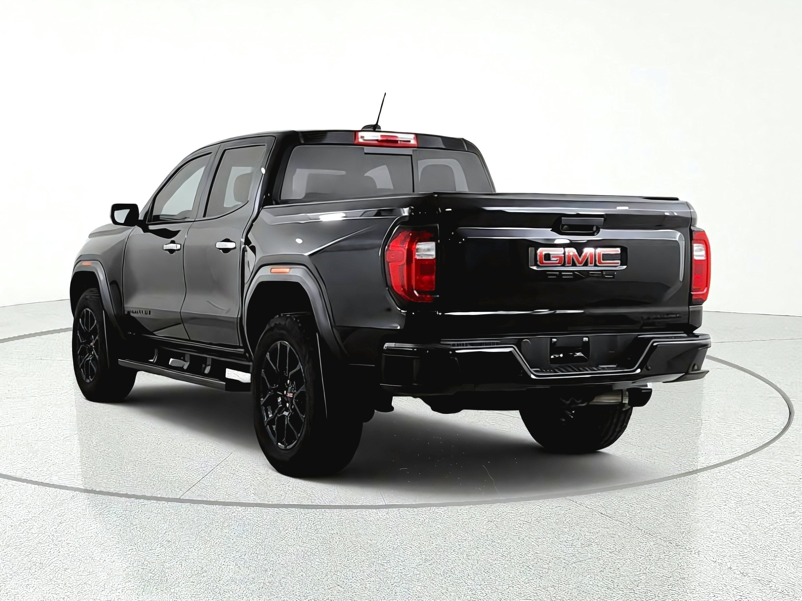 2024 GMC Canyon 4WD Crew Cab Denali