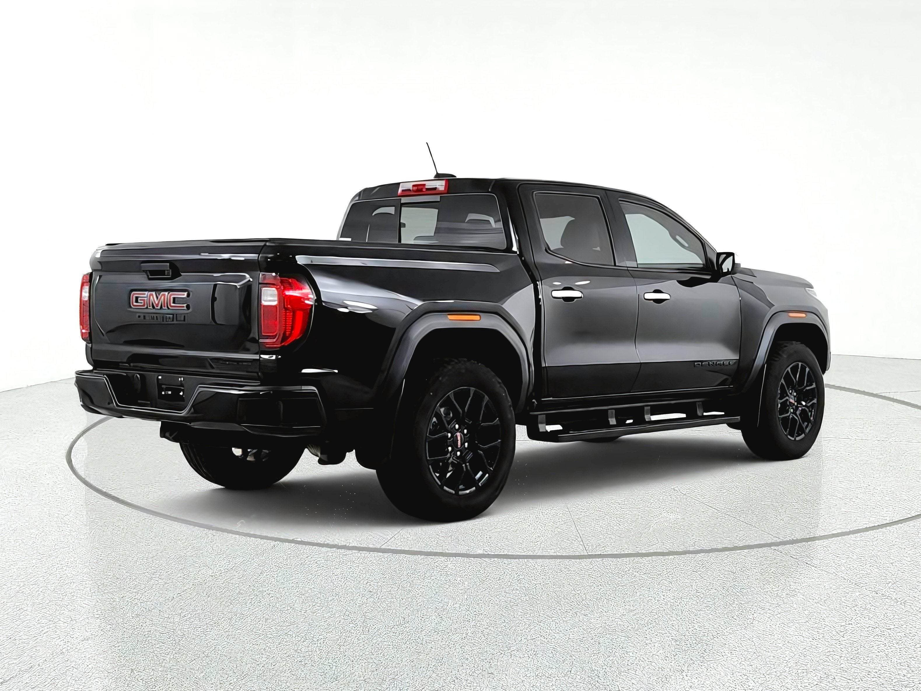 2024 GMC Canyon 4WD Crew Cab Denali