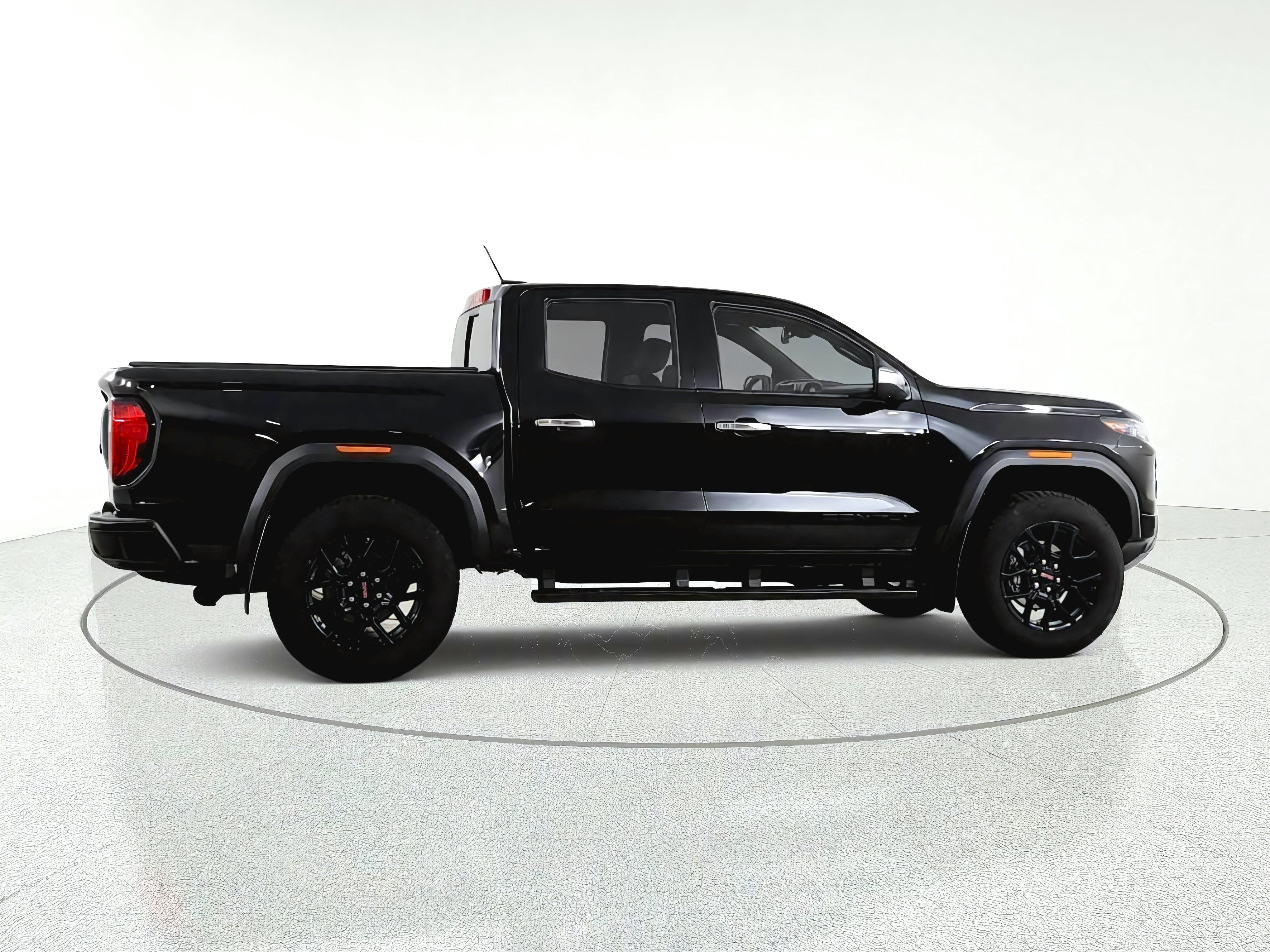2024 GMC Canyon 4WD Crew Cab Denali
