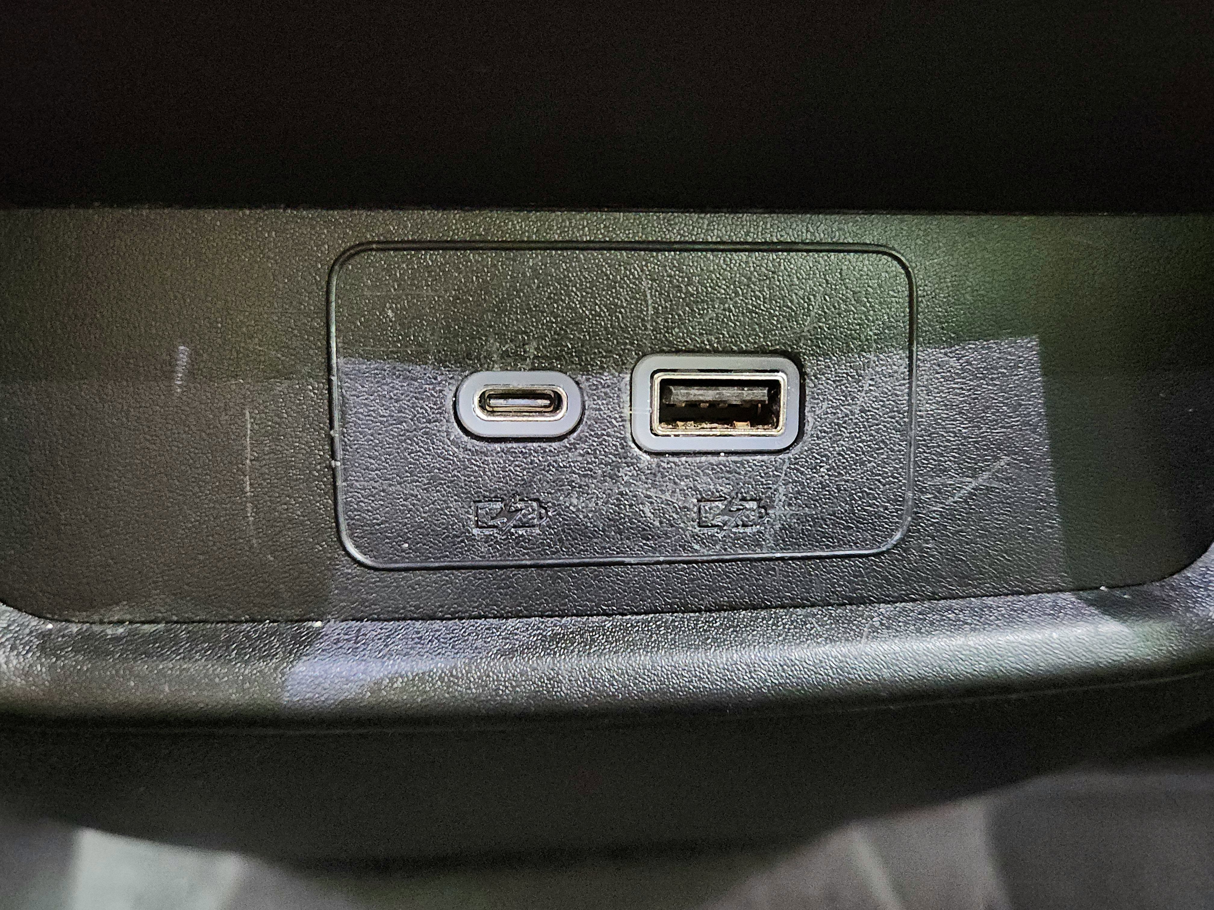 2023 Cadillac XT4 AWD Premium Luxury