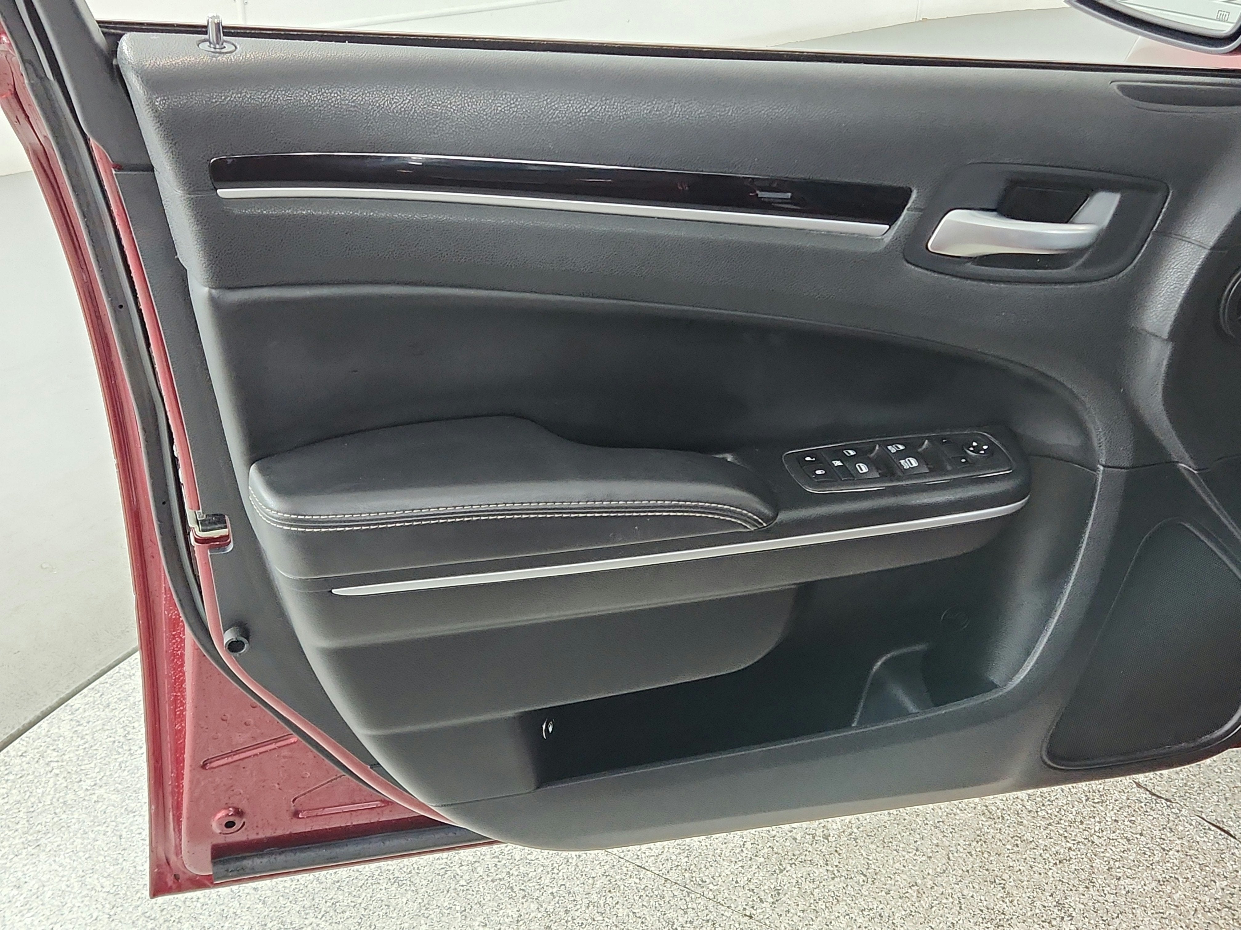 2022 Chrysler 300 300S RWD