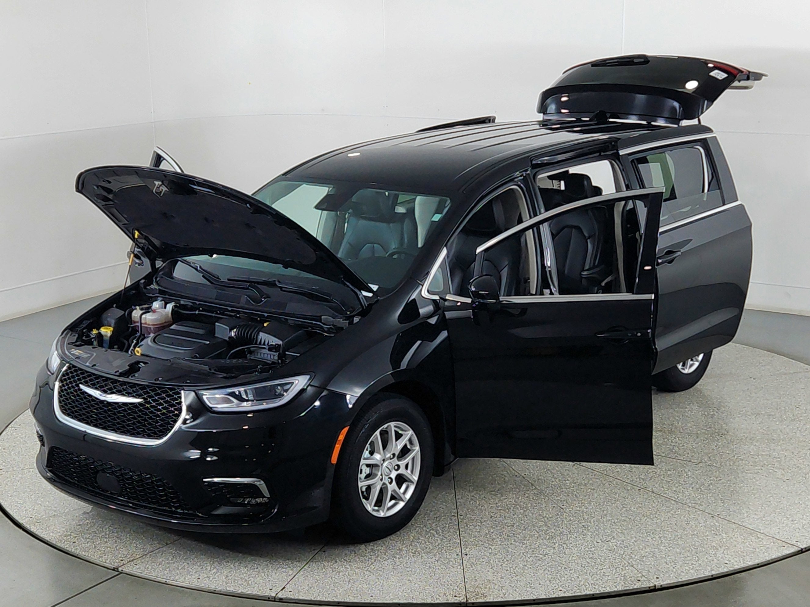 2024 Chrysler Pacifica Touring L