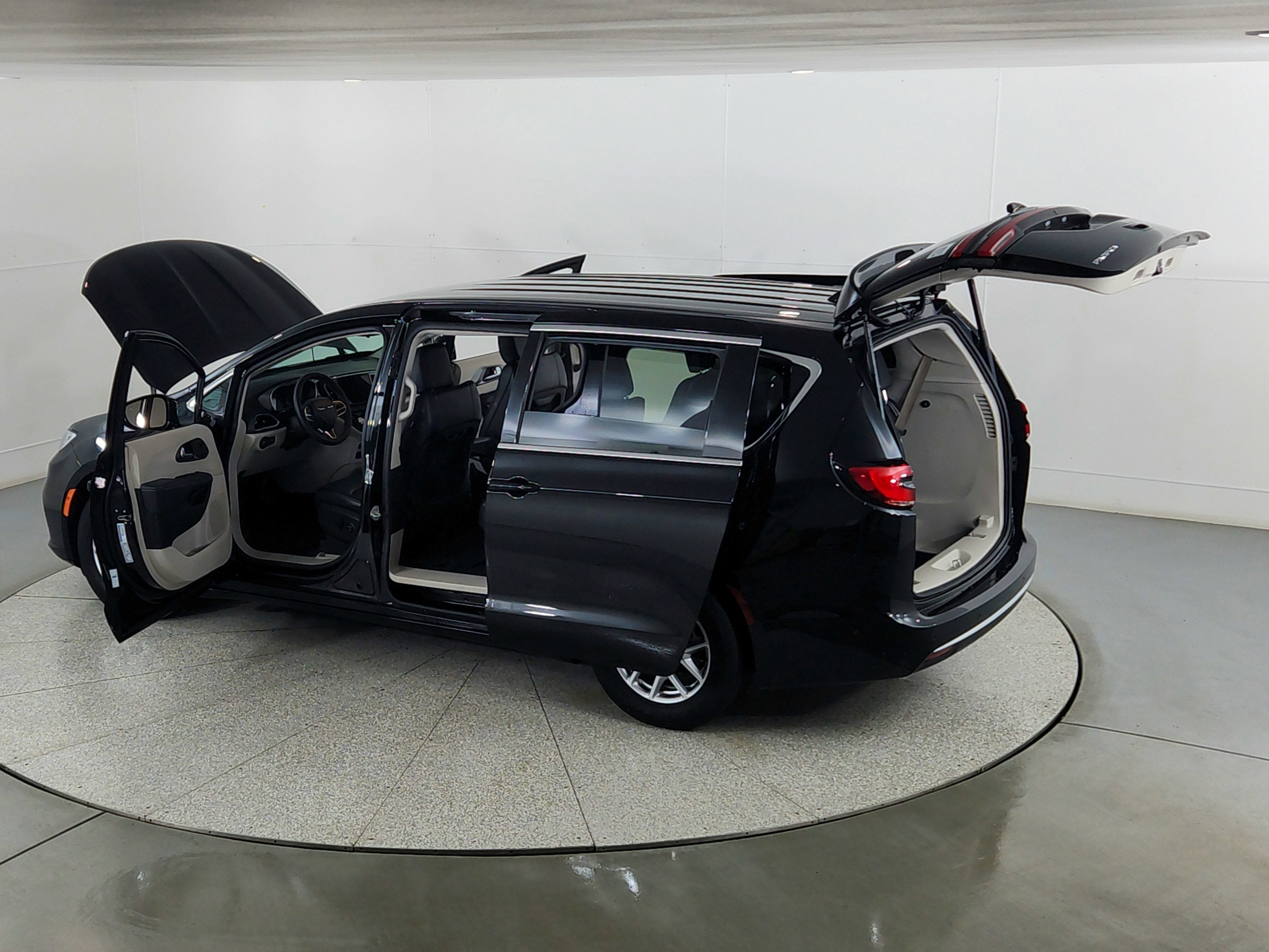 2024 Chrysler Pacifica Touring L