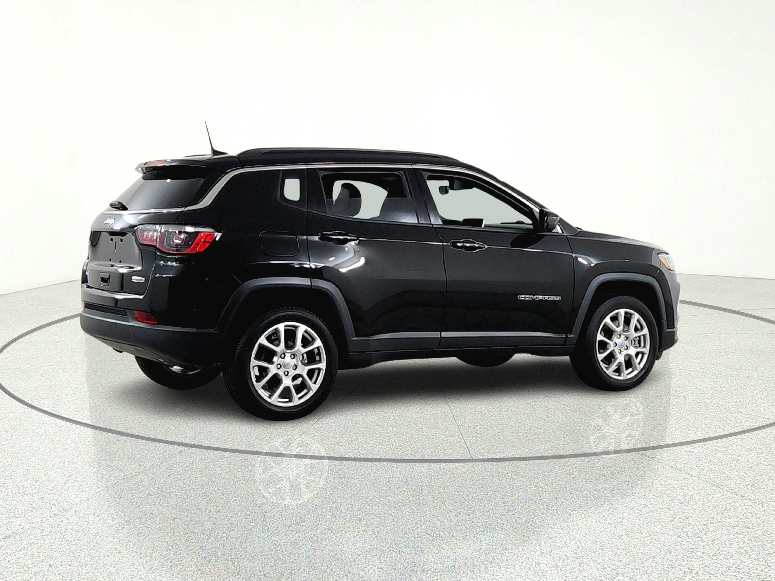 2023 Jeep Compass Latitude Lux
