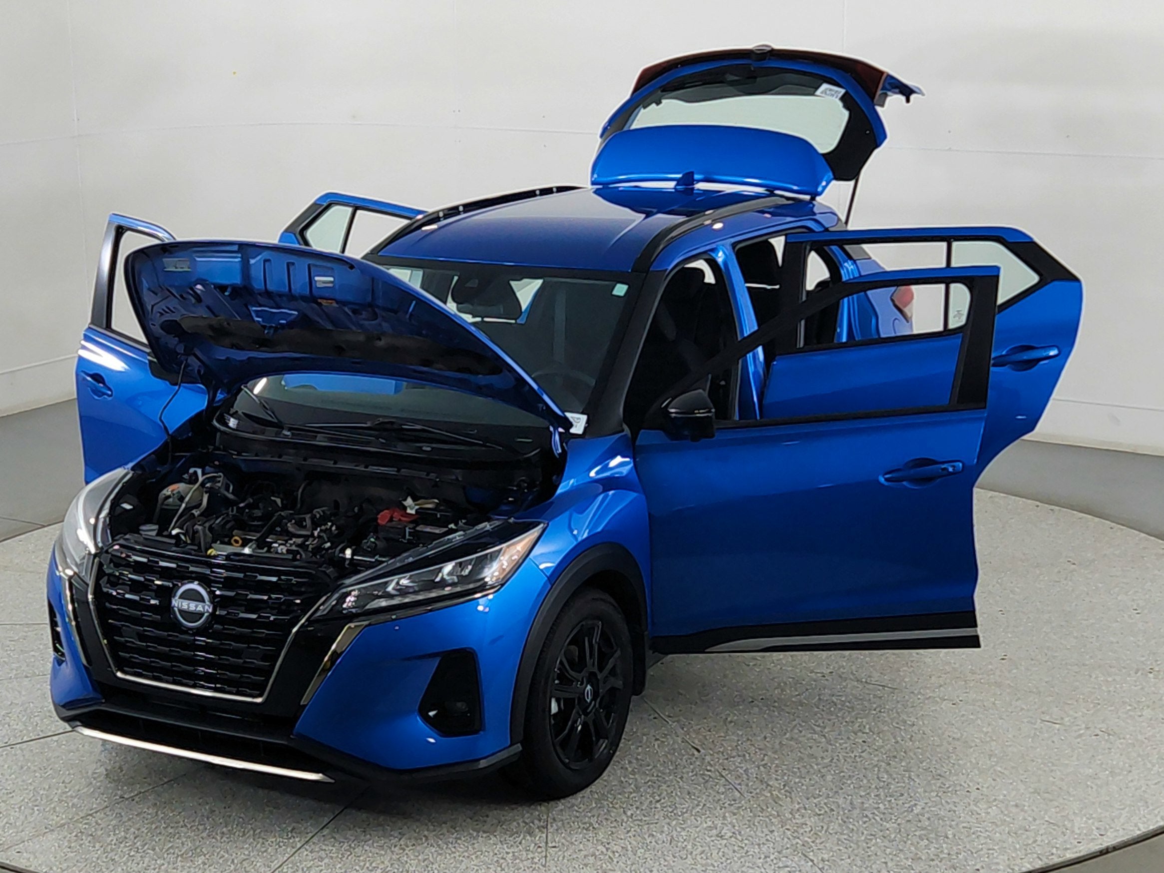 2024 Nissan Kicks SR