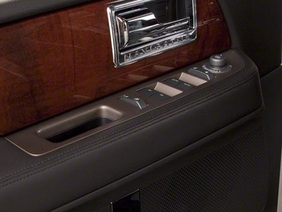 2013 Lincoln Navigator Base