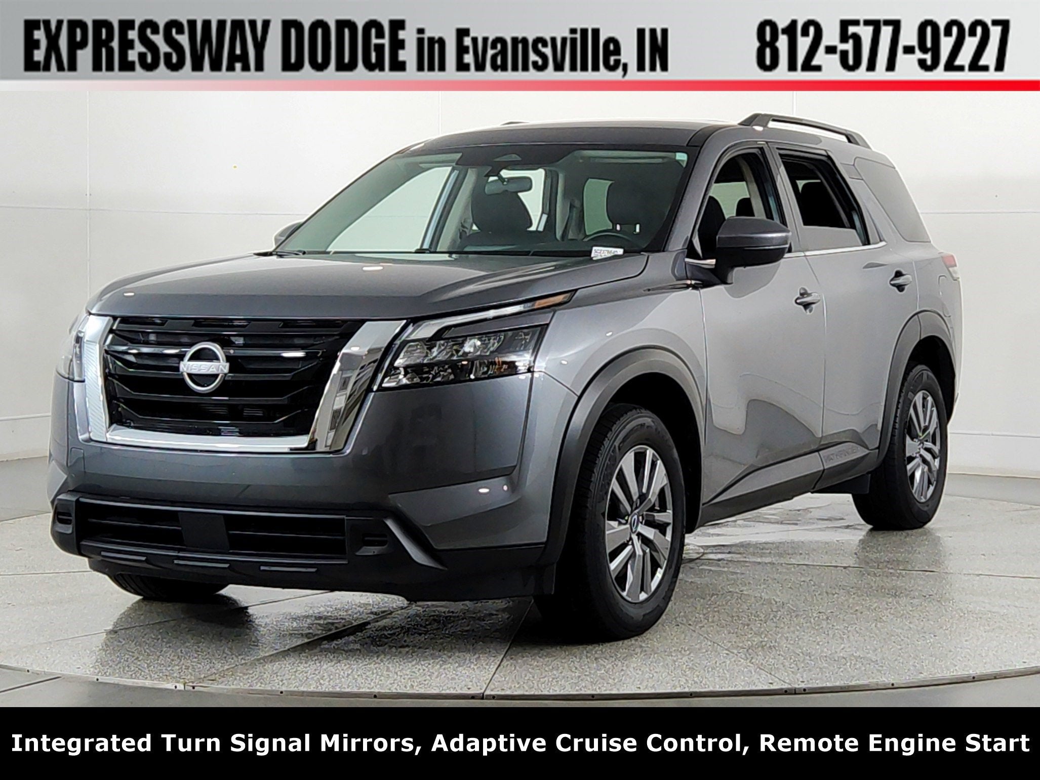 2025 Nissan Pathfinder SV