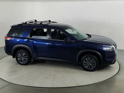 2023 Nissan Pathfinder SV