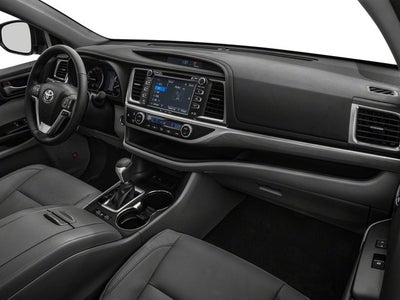2017 Toyota Highlander Base