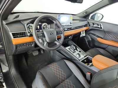 2025 Mitsubishi Outlander PHEV Base