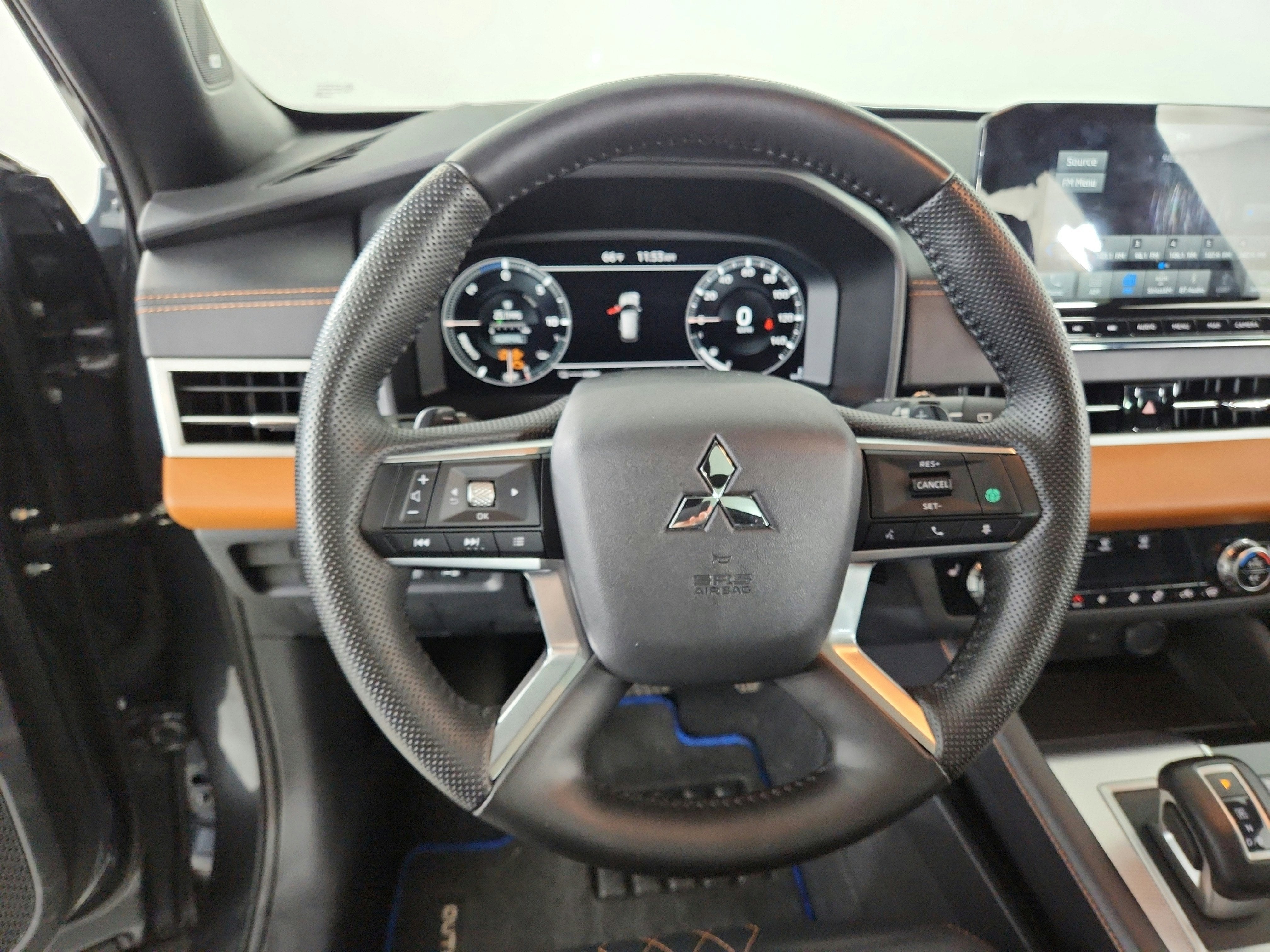 2025 Mitsubishi Outlander PHEV Base