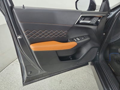 2025 Mitsubishi Outlander PHEV Base